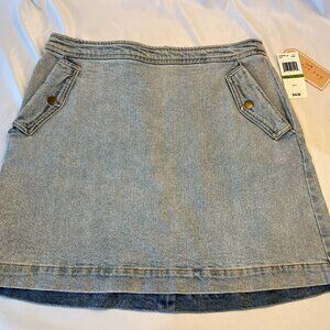 Copper Key Denim Skirt Women's Large Front Pockets Mini Skirt Light Wash $44 NEW